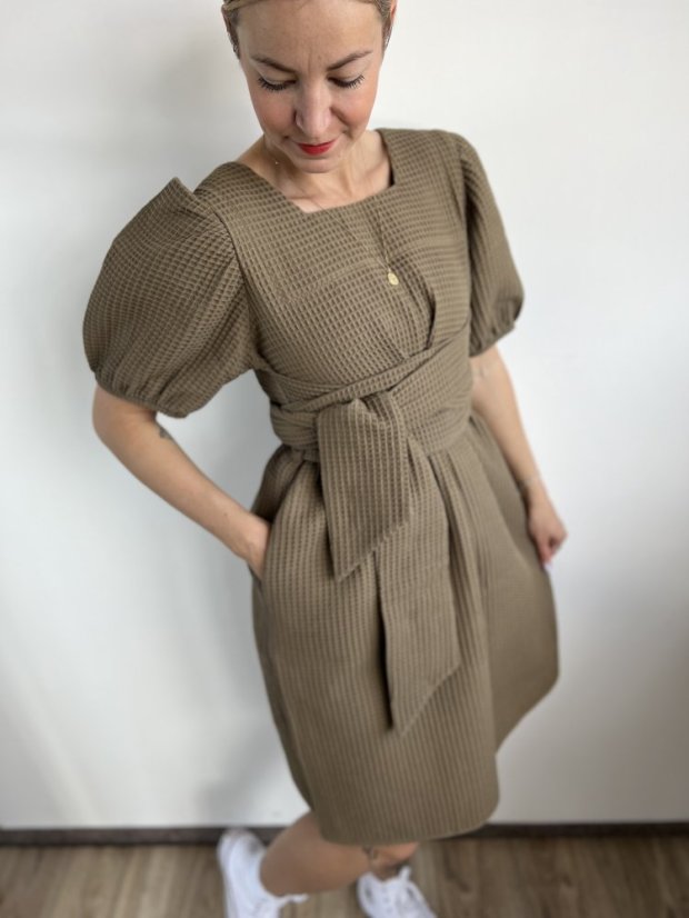 KATE KHAKI